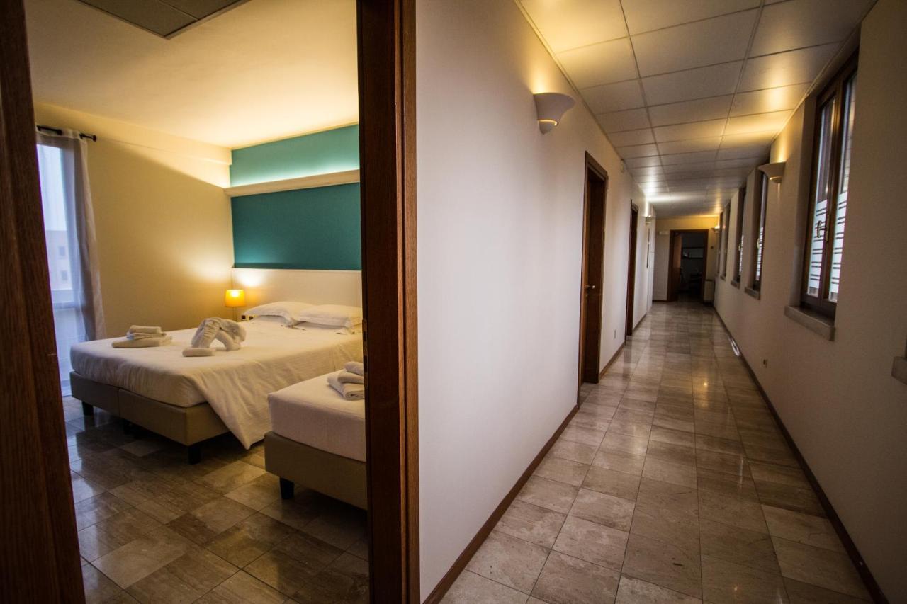 Hotel Elefante Montichiari Exterior foto