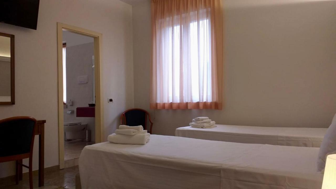 Hotel Elefante Montichiari Exterior foto